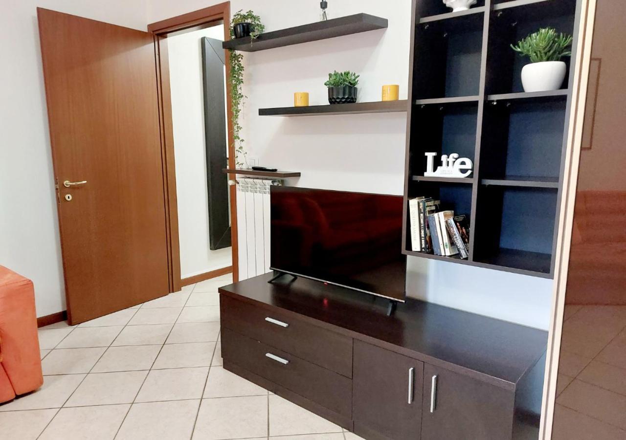 Monolocale-7 Minuti Da Bergamo, 10 Minuti Milan Bergamo Airport Apartment Gorle ภายนอก รูปภาพ