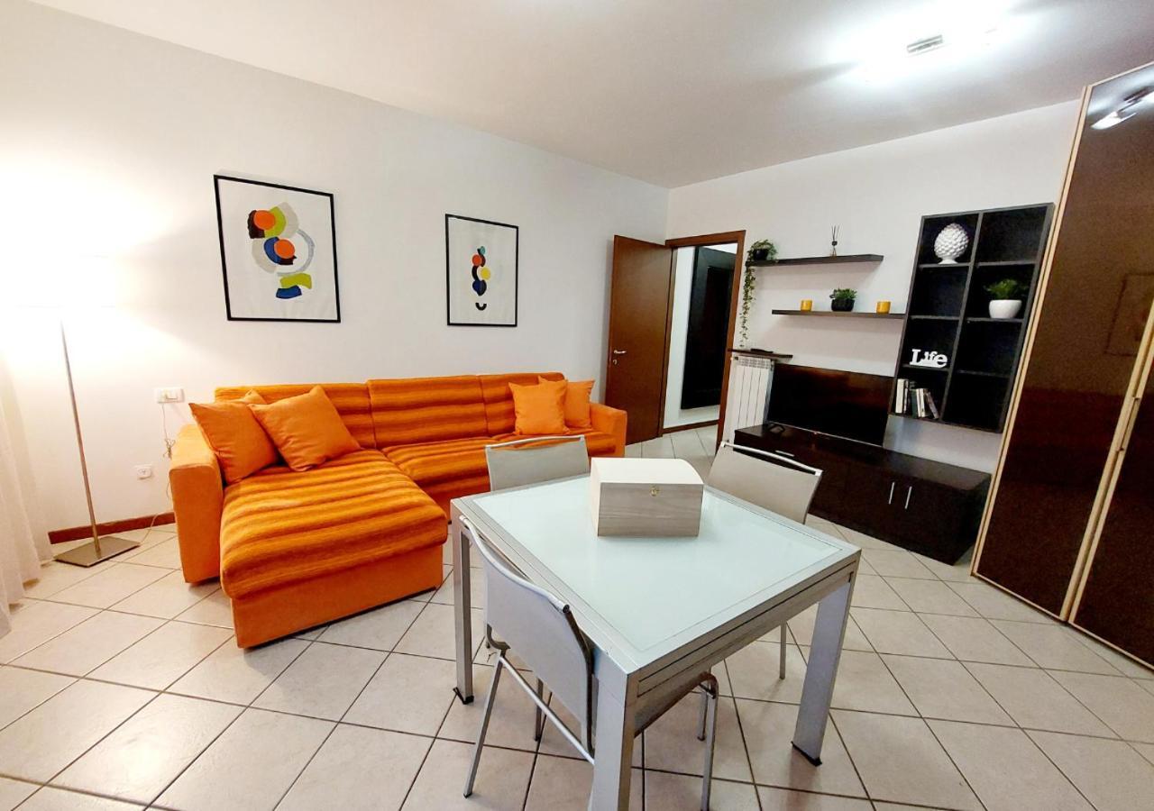 Monolocale-7 Minuti Da Bergamo, 10 Minuti Milan Bergamo Airport Apartment Gorle ภายนอก รูปภาพ